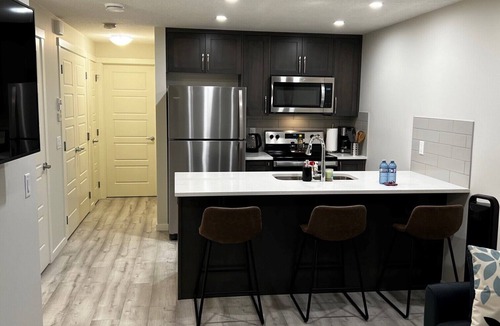 Keith Apartment | Cozy 1 bedroom apartment in Rockland Park NW Calgary
