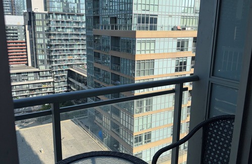 Wellington Place Condo | Cozy 1-bedroom condo with WiFi, fitness room in brilliant Toronto