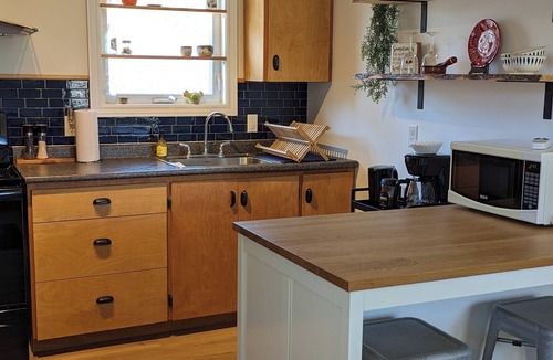 Colchester County House | Cozy 1 bedroom house, on the North shore of NS