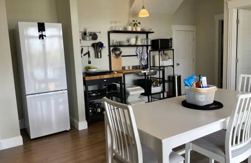 Halifax County Apartment | Cozy 1 bedroom lakefront basement apartment in delightful Williamswood, NS