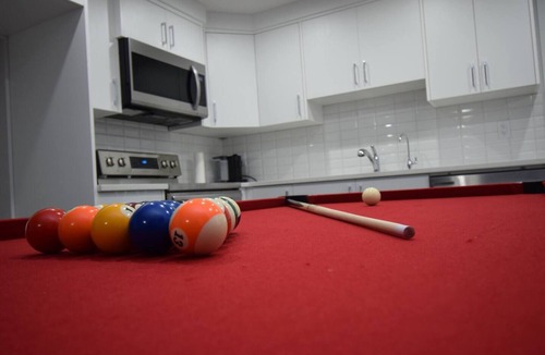 Southeast Calgary House | Cozy 1BR wt. Home Office & Entire Suite