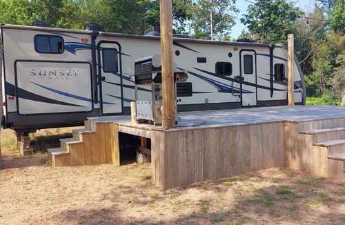 Points East House | Cozy 2-bedroom RV with Private Sandy Beach on the Sturgeon Bay!