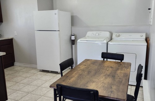 Grand Falls - Windsor Apartment | Cozy 2-bedroom apartment with WiFi, laundry and parking in Grand Falls-Windsor