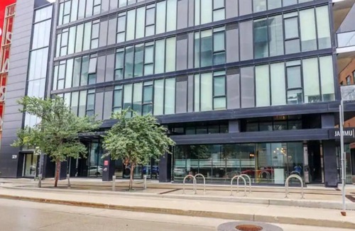Downtown Winnipeg Condo | Cozy 2 bedroom apartment in the heart of Downtown by Canada Life Center