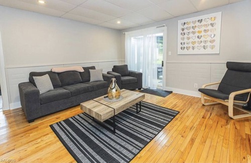 Kincardine Cottage | Cozy 2 bedroom close to the beach.