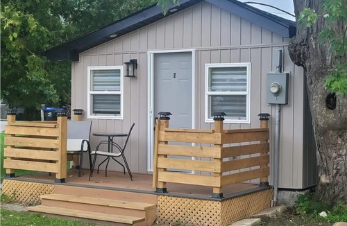 Alcona Cabin | Cozy 2 Person Cabin