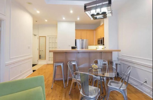 Church and Wellesley Apartment | Cozy 2br downtown condo by Wellesley Subway