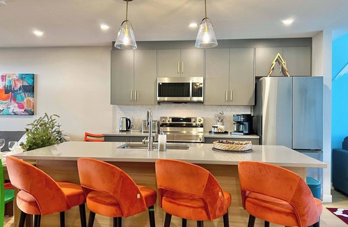 Harvie Heights Apartment | Cozy 2BR Retreat with Stunning Views of Rundle MT