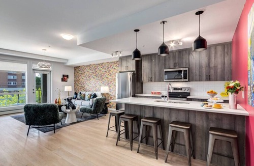 East Village Condo | Cozy 3BR unit with Arcade in the heart of Calgary