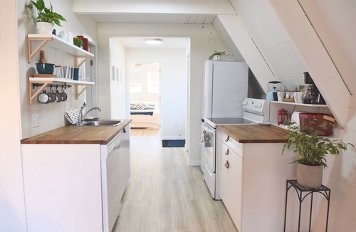 Sylvan Lake Cabin | Cozy A-frame cabin 1/2 block from the gorgeous Sylvan Lake beach, parks & pubs