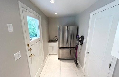 West Vancouver House | Cozy abode, lovely and bright