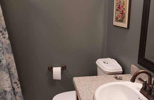 Delta House | Cozy and Bright Family Friendly Home