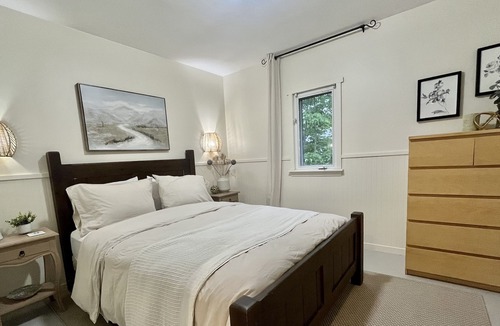Miltonvale Park Cabin | cozy and elegant cabin, 2 bedrooms cabin.