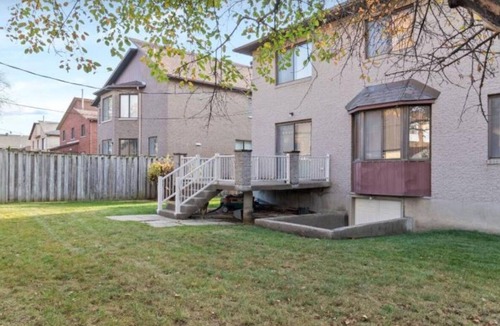 Dollard-des-Ormeaux Apartment | Cozy basement in central ddo closer to airport