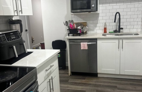 Northeast Edmonton House | Cozy basement suit
