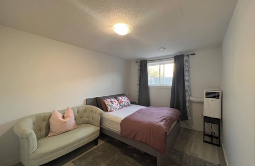 Southwest Calgary House | Cozy basement suite