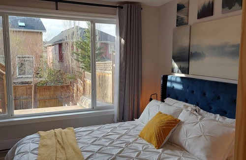 Cochrane Bed & Breakfast | Cozy basement suite near the mountains