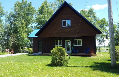 Saint-Louis-de-Blandford House | Cozy country house in a peaceful environment with a panoramic view on the river