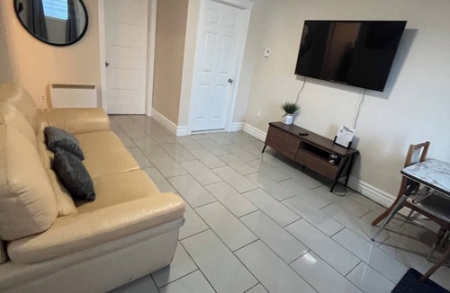 Salaberry De Valleyfield House | Cozy Private Stay In Valleyfield – Perfect for All Travelers
