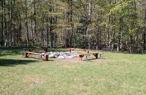 Wiarton Apartment | Cozy Comfort Double Room 10 – Peninsula Motel, Minutes from Wiarton Waterfront