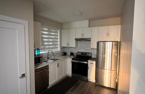 Abbotsford Condo | Cozy condo with AC in lovely Abbotsford