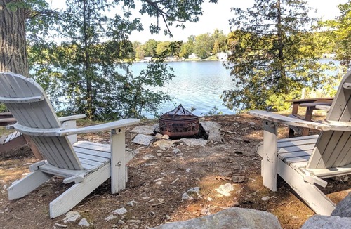 Newboro Cottage | Cozy Cottage available on quiet island surrounded by beautiful lake & fishing!