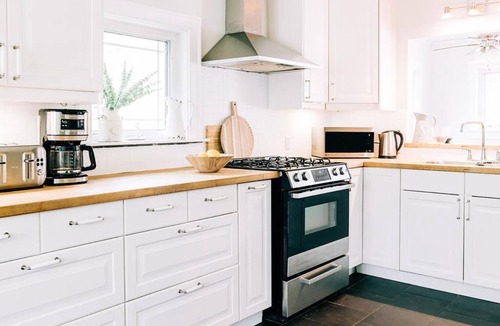 Muskoka Lakes Cottage | Cozy Cottage in Muskoka