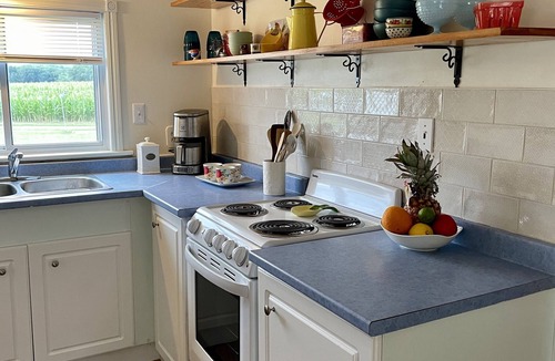 Quinte West Cottage | Cozy Cottage on the Trent