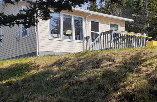 Terra Nova Cottage | Cozy cottage, private 1-acre lot, lakefront, less than 1 hour from St. John's.