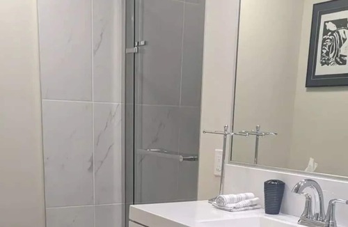 Surrey Apartment | Cozy Garden Suite in Surrey