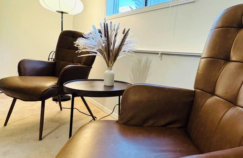 Country Hills House | Cozy Haven 1 Bedroom Only with 2 Double Beds with lots of amenities!