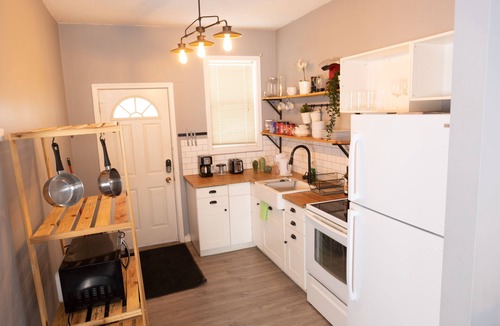 Winnipeg House | Cozy Home in the Heart of Downtown Winnipeg