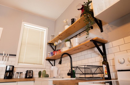 Winnipeg House | Cozy Home in the Heart of Downtown Winnipeg