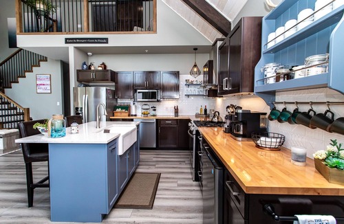 Central Alberta House | Cozy Lakefront! Lac La Nonne, Alberta