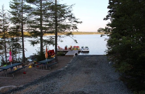 Lucasville Ski Chalet | Cozy lakefront chalet retreat. Perfect for couples or families!