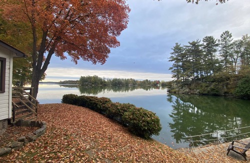 Frontenac Cottage | Cozy Lakefront Getaway in South Frontenac, Rustic & Elegant, Highspeed Internet