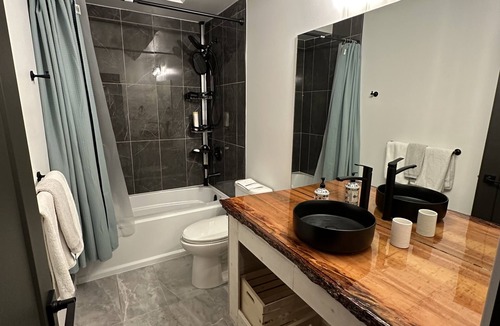 Kamloops Resort | Cozy lakeside golf resort in Tobiano