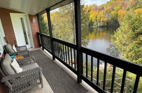 Lac-des-Plages Ski Chalet | Cozy Lakeview Chalet in the Laurentian's.