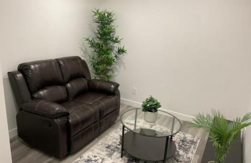 Evanston Apartment | Cozy newly built 1 bedroom suite