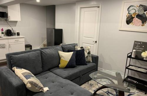 Hamilton Apartment | *Cozy, newly renovated, fully equipped*