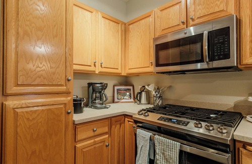 Pinebrook Condo | Cozy, Newly Updated Condo in Park City