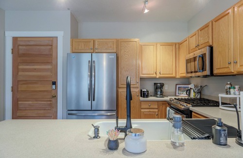 Pinebrook Condo | Cozy, Newly Updated Condo in Park City