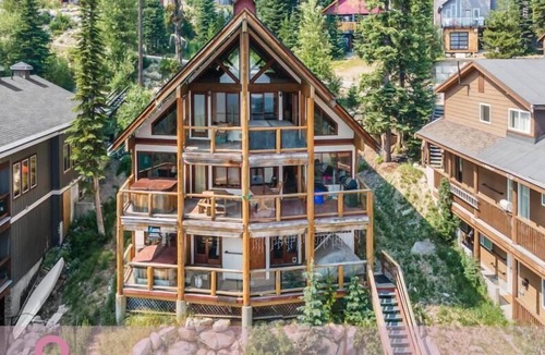 Snow Pine Estates Apartment | Cozy Nook-Rustic w/Private Hot Tub and Nice View