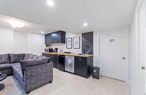 Carleton Place House | Cozy & Private Basement Suite with All Amenities