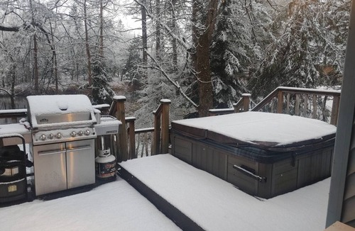 Mont-Tremblant Cottage | Cozy, Private, Ski Chalet Rental 15 minutes from Mont Tremblant.