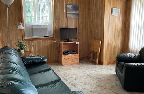 Manitoulin District Cottage | Cozy retreat at Idyll Glen RV Park