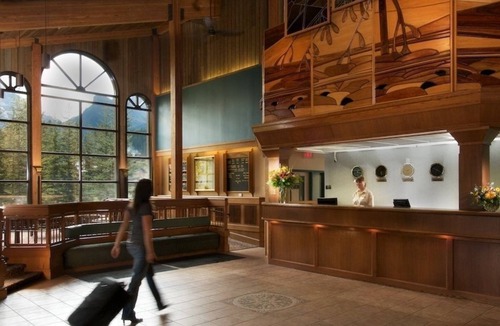 Lake Louise Apartment | Cozy Room in the Mountains | On-Site Ski Lockers!