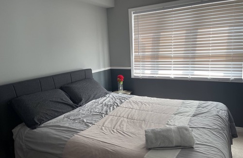Durham Region House | Cozy Rooms in a great location by Durham College, Oshawa