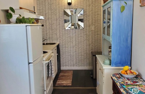 Lake Cowichan House | Cozy Studio Suite