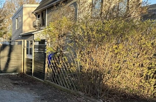 Hull House | Cozy unique house by the Gatineau Park minutes from downtown Ottawa.